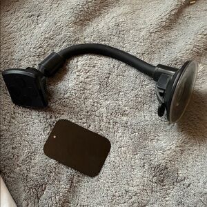 Black Magnetic Car Phone Mount